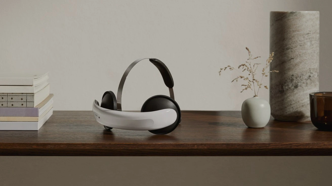 headset on table